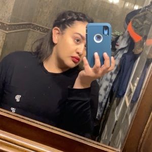 Meet your Posher, Mireya